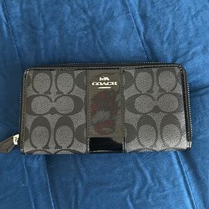 Coach black wallet with multiple slots